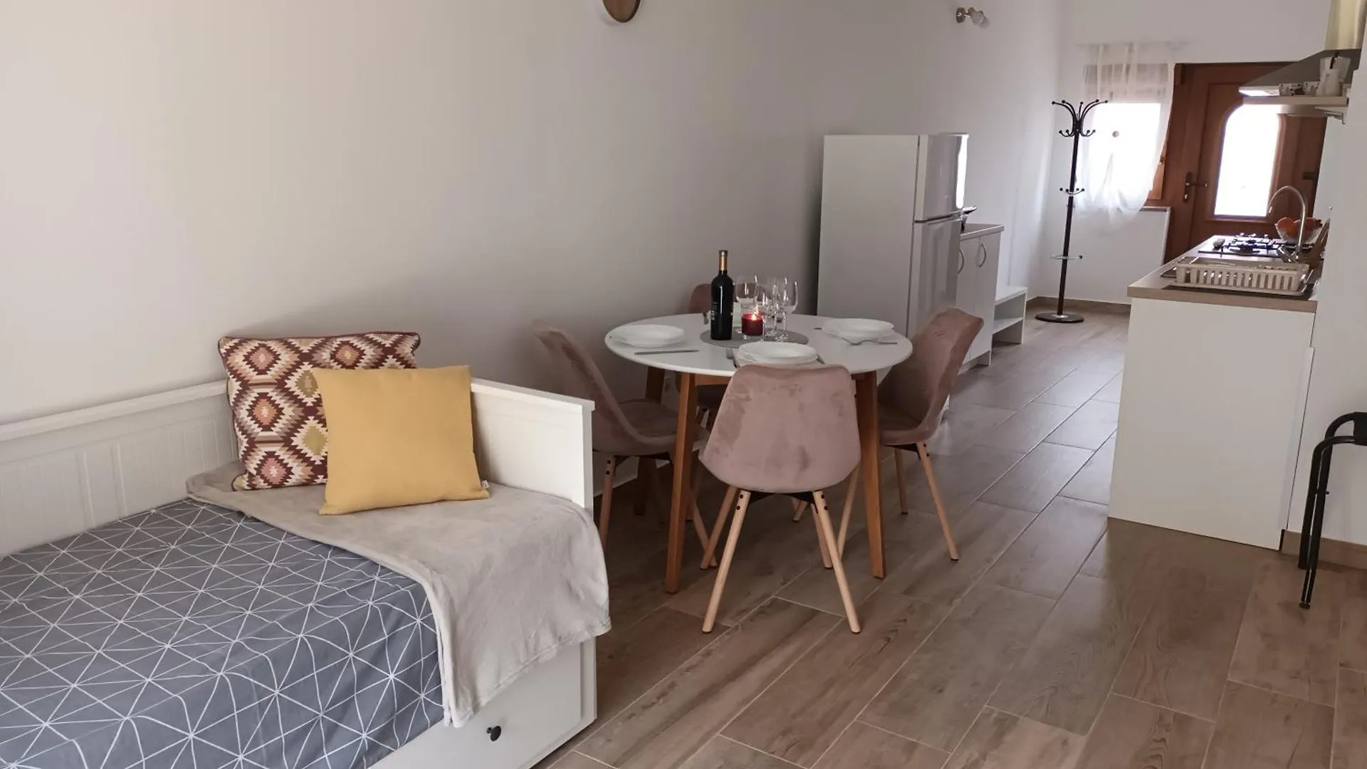 Studio Apartman Dori Pula Apartment